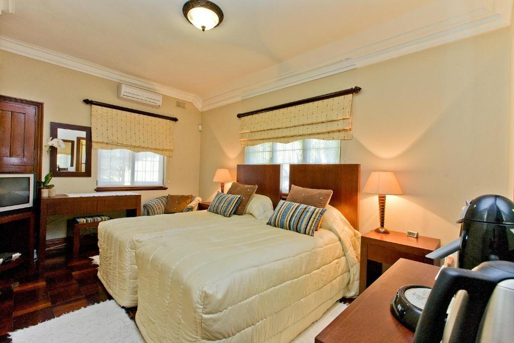 Hotel Eagle Wind Manor à Hillcrest Extérieur photo